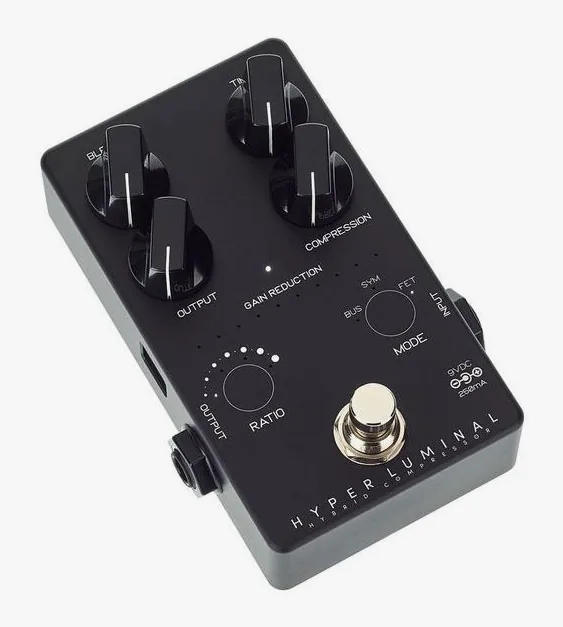 Darkglass Hyper Luminal Comp. LTD BK, vue 3