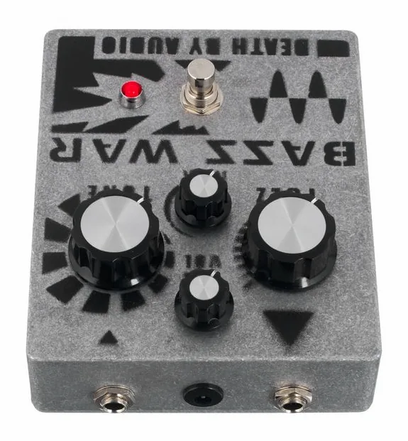 Death by Audio Bass War - Fuzz, vue 4