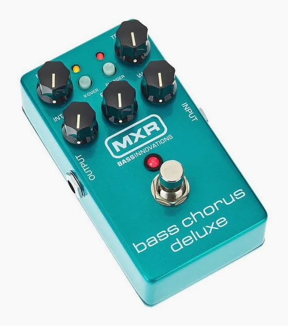 MXR M 83 Bass Chorus Deluxe, vue 3
